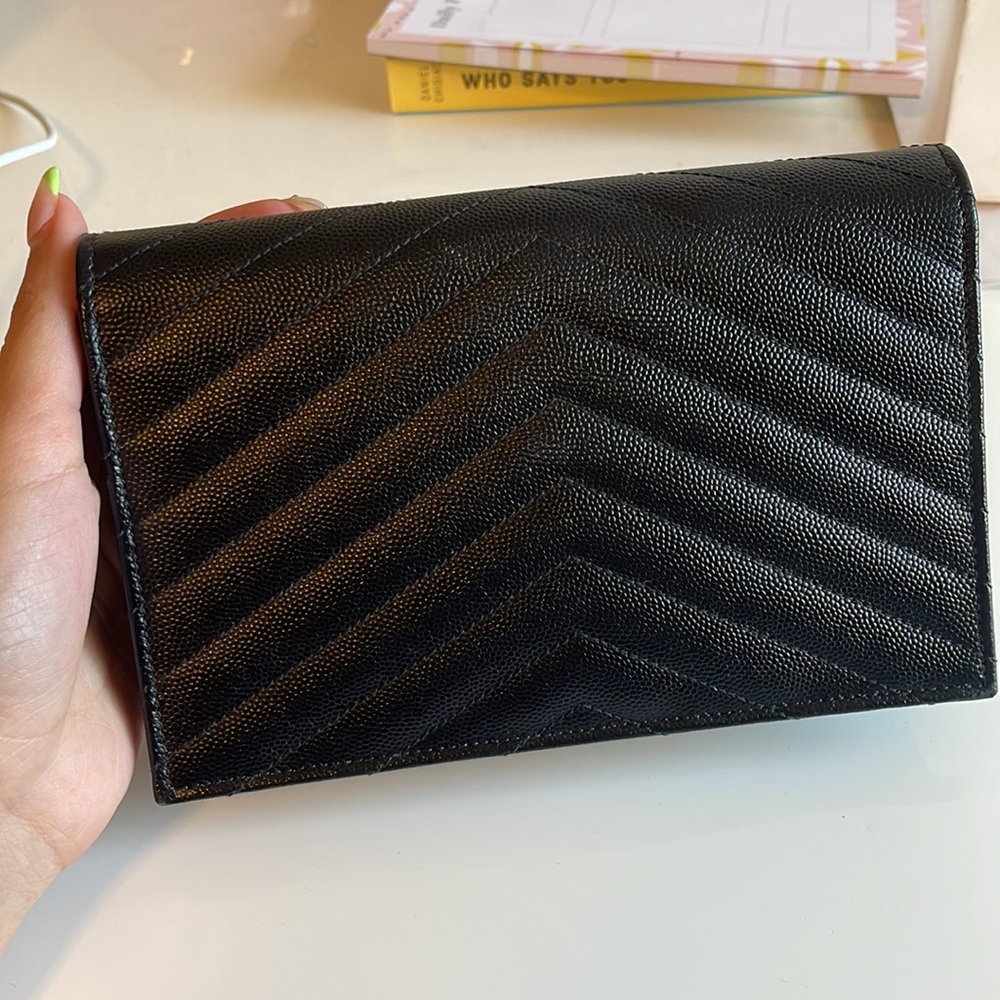 Saint Laurent monogram matelasse leather wallet on chain. - Picture 3 of 6